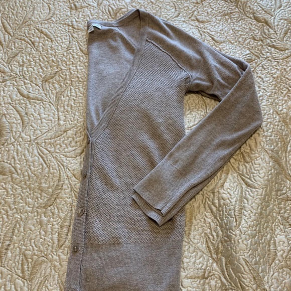 American Eagle Cardigan - Picture 3 of 5